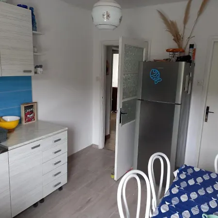 Apartman Marina - Vrilo * Pirovac